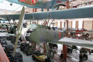 Советую посетить музей в Верхней Пышме.Вход бесплатный,невероятное количество техники,включая танки артиллерию ,самолёты,вертолёты,мотоциклы.