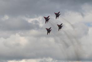 к сожалению наслаждаться фестивалем пришлось в очень облачную погоду. Что впрочем впечатления не испортило)