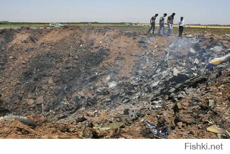 Как пример: 15 июля, 2009 В Иране упал Ту-154, летевший из Тегерана в Ереван. Он принадлежал авиакомпании Caspian Airlines, на его борту было 168 человек, в основном граждане Армении, Грузии и Ирана. Выживших не было. Причиной падения Ту-154 стал отказ двигателя. Как видите, разрушения не меньшие.