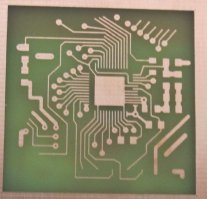 Видео нет, да заниматься этим лень. Но фотки есть :)
На первой тест печатной платы под LQFP48 корпус (3 вывода на миллиметр) на второй сам пипелац :)