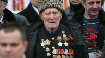 Да, отличный фильм, самое главное - воевали против настоящего врага (фашистов) дружно и сообща. И грузины, и осетины, и украинцы, и татары, и евреи, и русские.... да весь мир!!! все-все-все. Поэтому и победили.