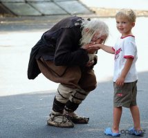 мы все ЛЮДИ! Просто люди. К какому сословию каждый себя приписывает? Да мне всё равно. Это от лукавого!!!