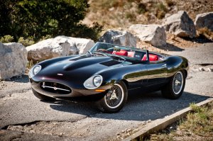 на этого можно вообще смотреть вечно.
Глубокая модернизация e-type.  Eagle Speedster.