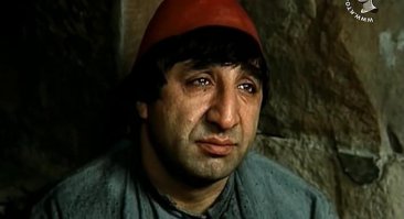 доброе и грусное лицо.