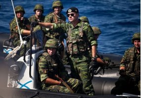 Наши - красавцы!