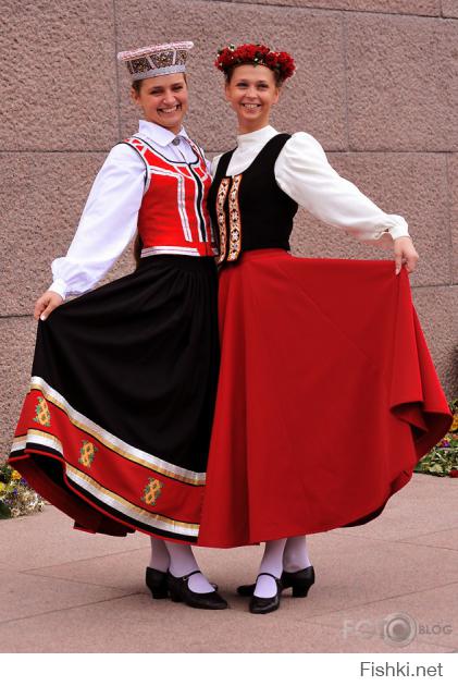 На тему латышских народных костюмов