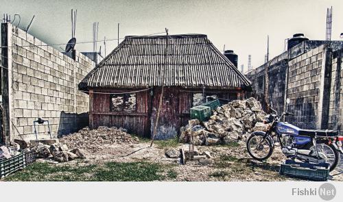 был год назад в Мексике, но не в Исмале, а в Канкуне...
Поток туристов внес свою лепту в этот город, но там есть не мало мест, оказавшись в которых может показаться, что находишься в прошлом...