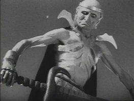 Этот меня в детстве до дрожи доводил: