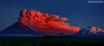 Любое извержение завораживает, вот наша Ключевская сопка к примеру