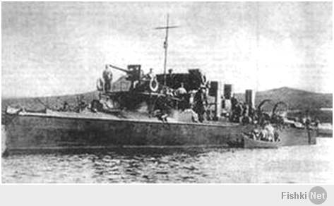 На фото корабль Балтфлота унаследовавший название героического корабля. И постороенный в 1906 году. А порт-артурский корабль выглядел так.