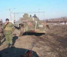 Есть один сайт:  Там выкладывают изображения трофеев и уничтоженной техники в зоне конфликта. Можно полюбоваться. И часть последнего с него. Всё трофеи ВСН под Дебальцево.