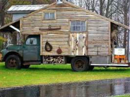 Дом на колёсах из трактора своими руками