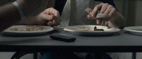 Почему-то,  вспомнился стеэйк из "Законопослушного гражданина"