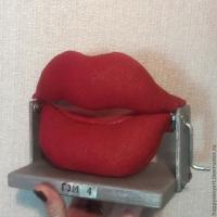 Срочно выдать каждому!