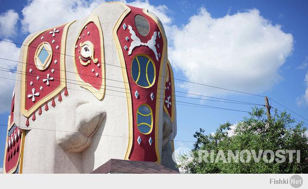 Дом-слон на Новорязанском шоссе забыли