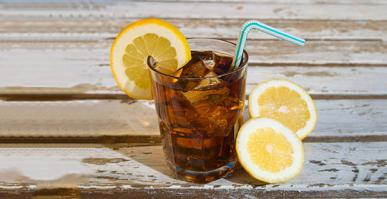 Как приготовить натуральные и освежающие прохладительные напитки