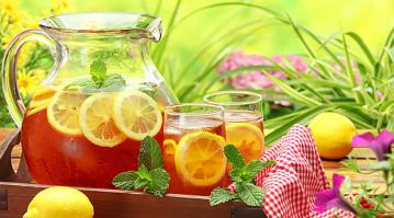 Как приготовить натуральные и освежающие прохладительные напитки
