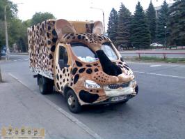 Когда жил в Запорожье, не редко видел такую машинку ))