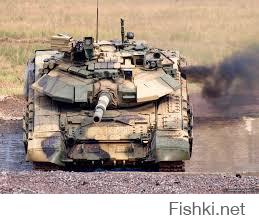 Надеюсь этот танк скоро пере*уярит всех хохлонацистких у*бков .