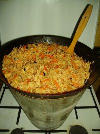 А у меня вот такой на кухне получается.. На газовой комфорке, со специальной самодельной подставкой, что бы жарило по всему дну, как положено...