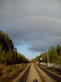 в 7 вечера это было. я в купчино ее тоже наблюдал. Мы с женой не стали ее фоткать.
Под Выборгом летом фоткали. И я так понимаю с ДР!:)