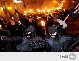 Бандеровцы выглядят примерно так, аа **анутый походу - ты, если для тебя это такой сложный выбор )))))