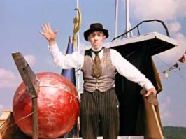 Глядя на произведения большинства этих "художников" (к счастью, не всех), вспоминается "студия и натура" одного не менее знаменитого "художника" и: "Киса, скажите мне как художник художнику: вы рисовать умеете?".