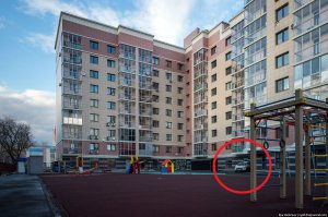 У меня у одного зрительные галлюцинации или это не машина?