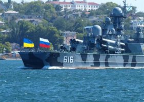 Ничё, скоро власть поменяется, и будем опять вместе парадить :)