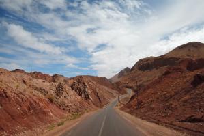 Штурмую Атласские горы. Марокко. 2013г.