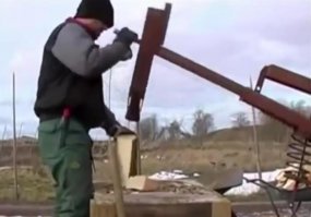 Больше всего этот понравился. Для дома самое оно, хотя и колуном в удовольствие бывает помахать.