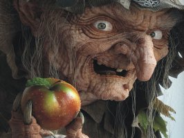 Баба Яга, чахнувшая над златом.... Полный амбассадор