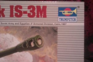 Все модели самолетов "Звезда" погибли в неравной схватке с подрастающим поколением. Не нравился мне там пластик, другого на самолетах не пробовал. От су-152 коробку выкинул и какая фирма не помню, помню что цена 2 100 руб. 
Фотка коробки от ИС-3 цена  800 руб.