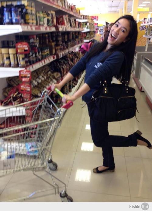 Michelle Kwan экс звезда фигурного катания осваивает сочинские супермаркеты