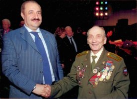 Обычные западные люди о фото ветерана