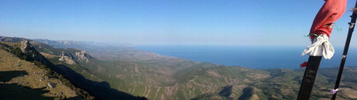 Вид на Алушту с горы Демерджи