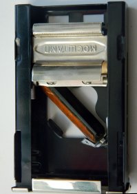 Угадают дети для чего эта штука выпущенная заводом "Мосштамп" в 1949 году? :)
Сразу говорю - к печатям и штампам никакого отношения не имеет.