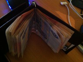 Как бы тебе того не хотелось и вопреки всем твоим ожиданиям - нет. в свои 26 я вполне способен зарабатывать сам )
ну, раз уж дело все таки дошло до "понтов", хорошо, ты сам попросил )
ты успел поскрести железа у "дружбанов"?