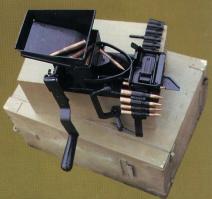 Мне тоже привычнее в рукопашную. Немного медленнее, там пачки рвать нужно. Обоймы- картриджи, по боевому доснаряжали магазины в ружпарке. А ты видел машинку для снаряжения лент к ПК?