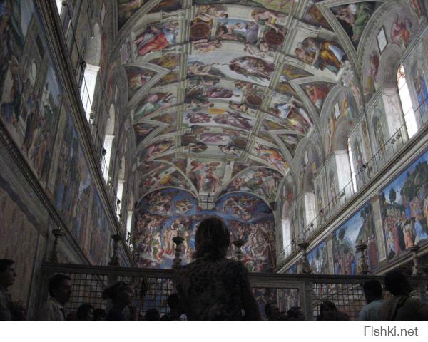 " 6. В Сикстинской капелле (Рим, Италия) запрещено снимать.
Даже тайком, сделать фото знаменитой фрески Микеланджело, вряд ли получится."(с)

А у меня получилось)))