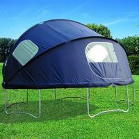 такой тент от солнца очень располагает к безмятежному отдыху...с горем-пополам засунул туда стулья и стол, сам не пойми как разместил внутри свою тушенку и сидишь...........тащишься...........смотришь на синий тент.......вот кайф.......
там внутри наверно голых тёток наклеили