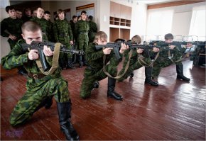 Что в этих случаях говорят - "Тяжело в учениях, легко в бою!"