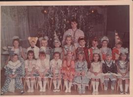 Помню, хотя и смутно))) черно-белая фотография - еще СССР, цветная 1990-1991)))