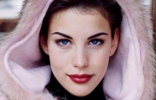 Первая по моему Лив Тайлер