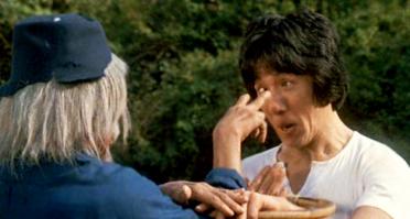 Алкаш vs Алкаш (Чак Норрис нервно курит в сторонке)