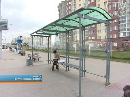 Почти что про минские остановки, только у них сиденья из древесины.