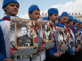 Эх "малец", видно не слышал ты про БРСМ. Время хоть и другое, а хорошее из старого забывать не стоит.