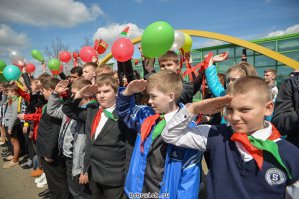 Эх "малец", видно не слышал ты про БРСМ. Время хоть и другое, а хорошее из старого забывать не стоит.