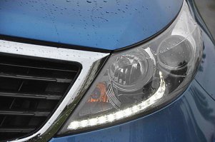 Через пяток лет все дневные ходовые огни будут на светодиодах и проблема исчезнет сама собой. Мужик тратит свою энергию попусту.