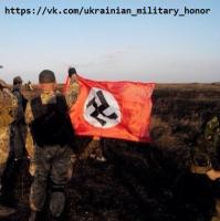 Фашизм = Украина. Убийства мирных жителей, геноцид.
Это вот ваши герои, кажись на фото: